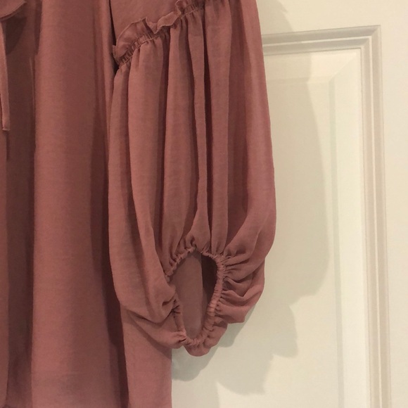 NWT Pretty Mauve Ruffle Top🌸 - Picture 4 of 8